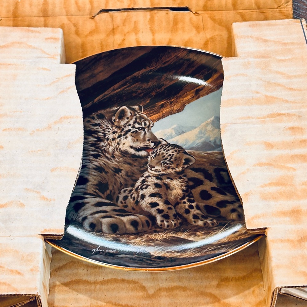 Vtg Decorative Leopard Animal Plate “The Snow Leopard” 1989 Bradex Stored in box - Picture 6 of 7